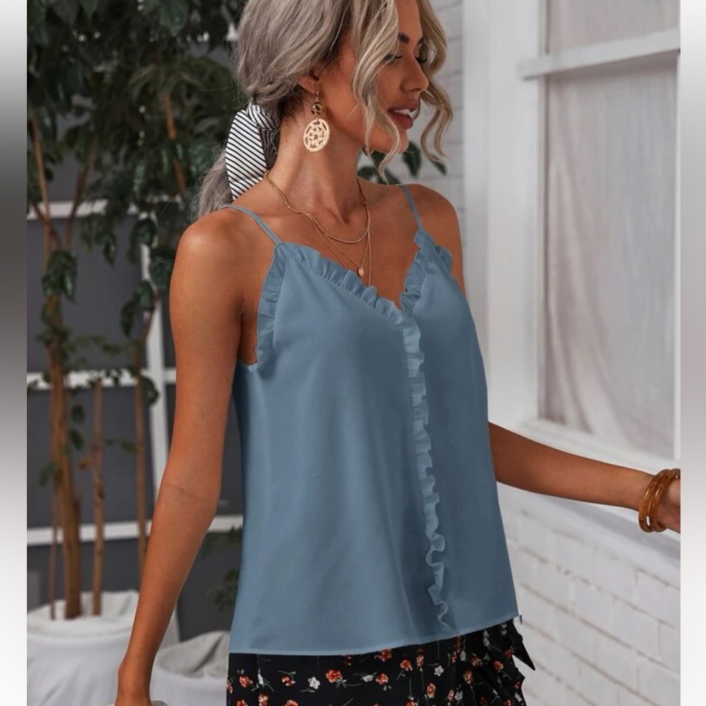 SHEIN Frill Trim Solid Cami Top